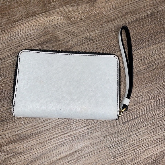 Marc by Marc Jacobs black & white Zip Wristlet - Picture 2 of 4
